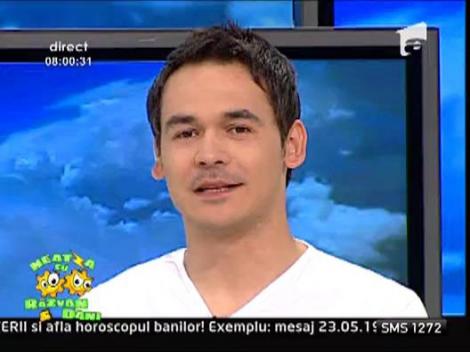 Razvan si absorbantul gigantic