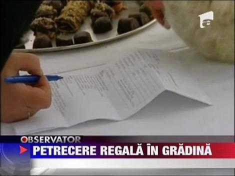 Petrecere regala in gradina palatului Elisabeta