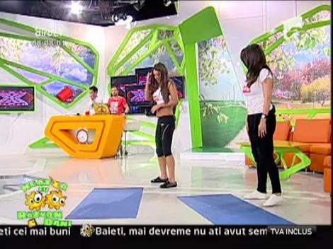 Dorina Florea si Roxana Vancea, exercitiu pentru picioare frumoase