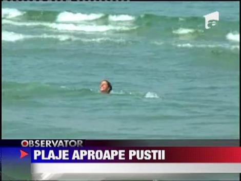 Plaje aproape pustii