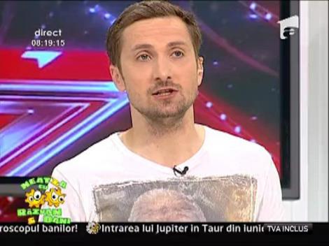 Ce face cainele cand se plictiseste in masina