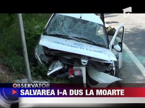 Accident cu o ambulanta soldat cu doi morti si doi raniti ‎