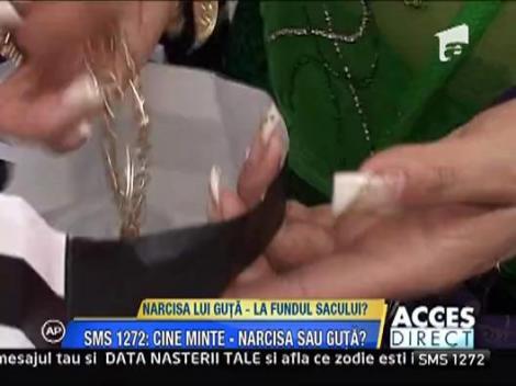 Nevasta lui Guta isi lasa aurul la amanet din lipsa de bani