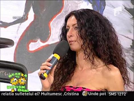 Dani Otil o trage de cot pe Mihaela Radulescu