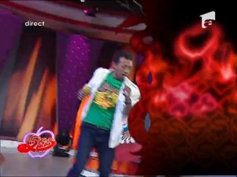 Asculta Alb-Negru-"Magical"