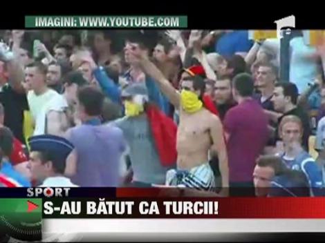 Peste 30 de persoane ranite in timpul partidei Belgia - Turcia