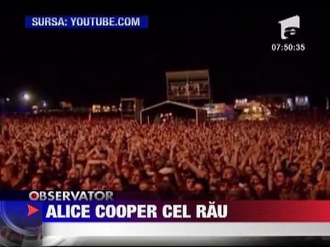 Alice Cooper pregateste un show horror la Bucuresti