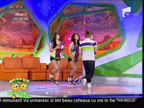 Free Deejays - Around the World