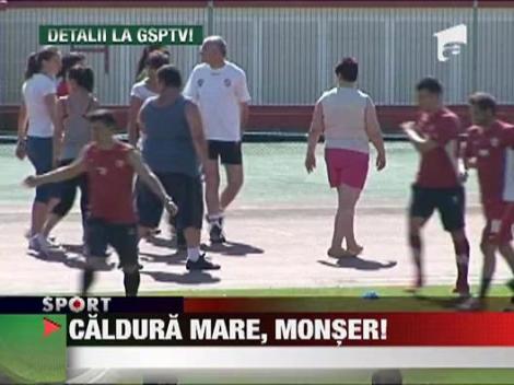 Dinamo face antrenamente de criza, pe canicula