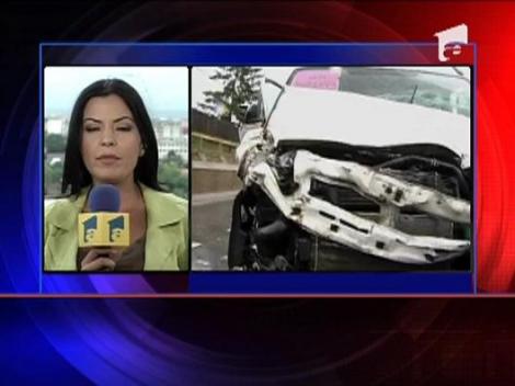 13 raniti in urma unei coliziuni intre un microbuz si un TIR