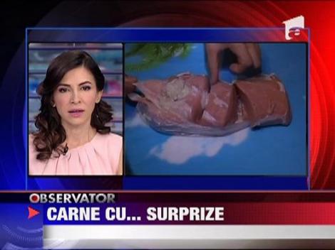 Carne stricata scoasa la vanzare intr-un supermarket