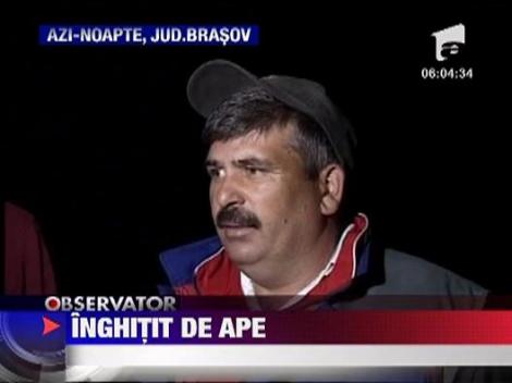 Trei adolescenti si un copil de 6 ani, luati de ape