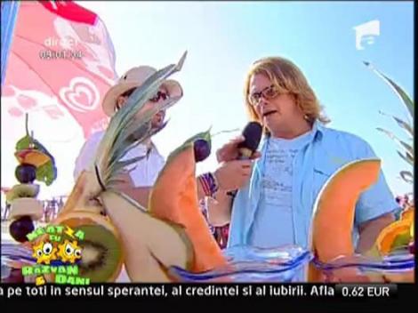 Cupe de fructe cu inghetata