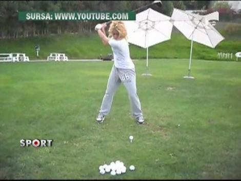 Shakira a dat-o pe golf