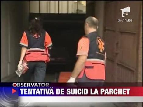 S-a aruncat in gol de la etajul 5