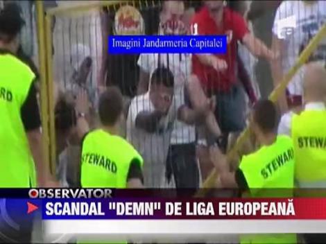 Au zburat scaune si petarde la meciul Dinamo - Vorskla Poltava