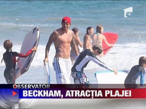 David Beckham la surfing cu cei trei fii ai sai