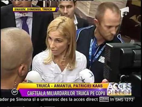 Irina Truica, injurata cand a venit sa-si ia fetitele. Gemenele au fost ascunse