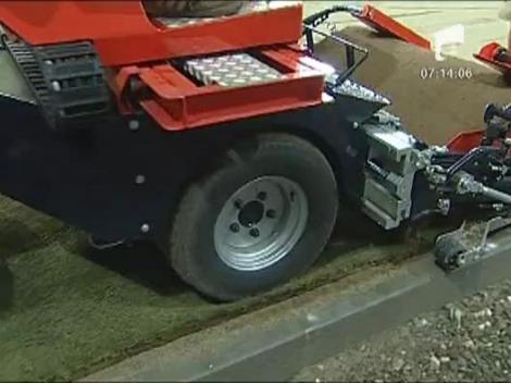 Gigi Becali promite ca va pune gazon nou pe Arena Nationala