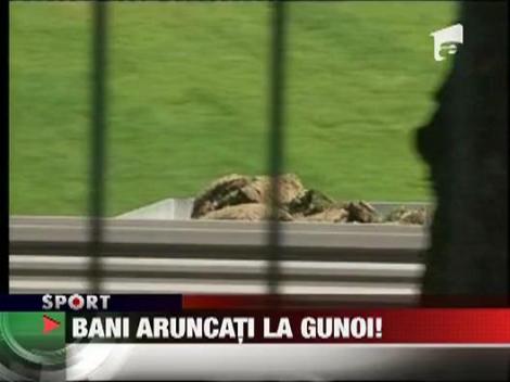 Gazonul de pe National Arena a fost scos cu tarnacopul