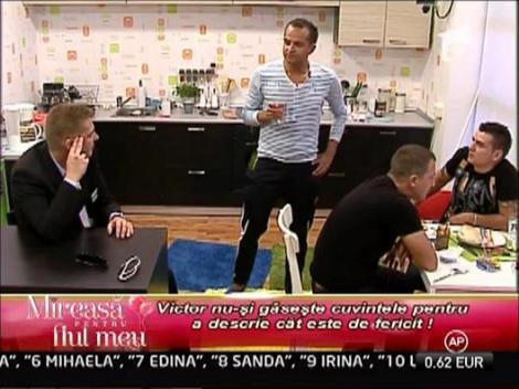 Alexandra si Victor anunta ca formeaza un cuplu