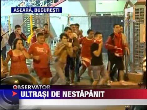 Ultrasii dinamovisti, evacuati in forta