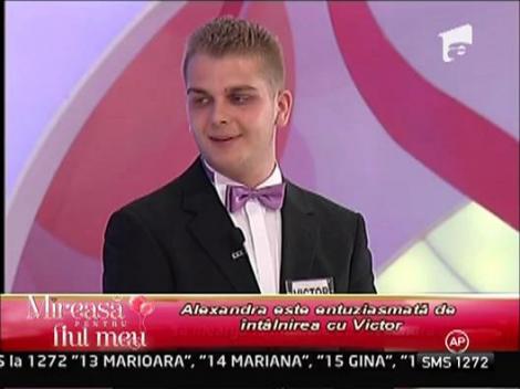 Alexandra este entuziasmata de intalnirea cu Victor