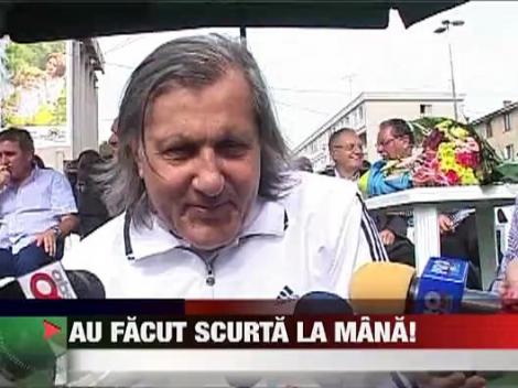 Bataie pentru autografe la Pitesti