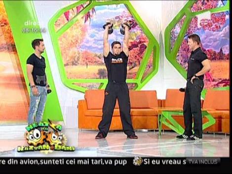 Costin si Cristi va invita la Kettlebell Heavy Lifting Tour
