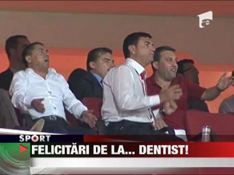 Vasile Turcu, a fost felicitat de dentistul lui!