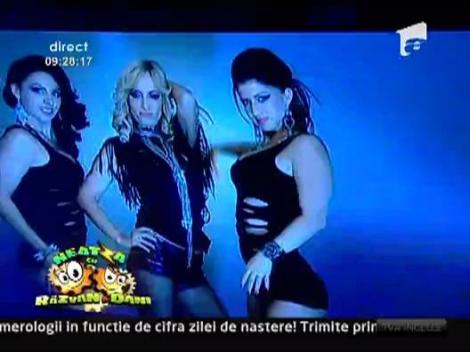 Daniela Gyorfi & MC Geo - India