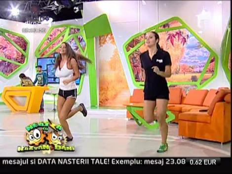 Sexy training cu vecina Roxana