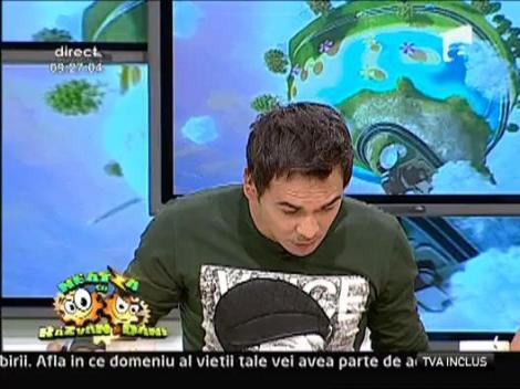 Cine sunt fetele din ziare?