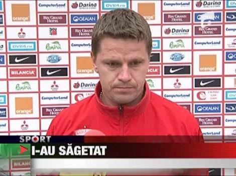 I-au sagetat
