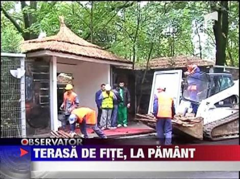 Club de fite demolat de primarie