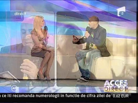 Scandalul imnului i-a adus succes