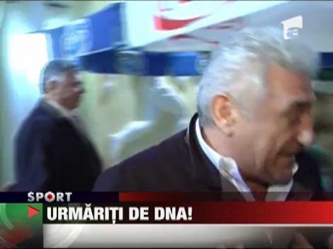 Mitica e urmarit de DNA