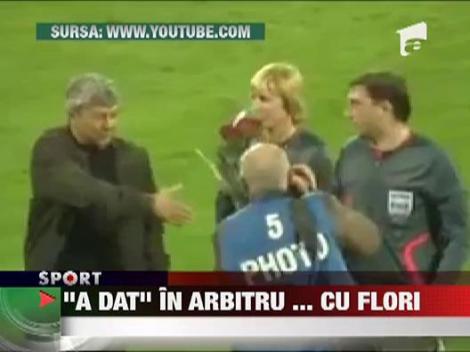 Mircea Lucescu le-a aratat tutror ca nu are nimic impotriva femeilor arbitru