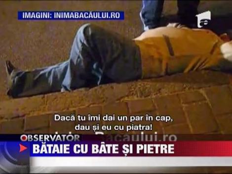 IMAGINI SOCANTE! Bataie cu bate si pietre in Bacau