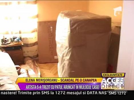 Elena Merisoreanu si-a montat canapeaua cu ajutorul "Acces direct"
