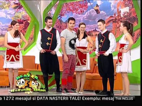 Ionut Galani si Ansamblul de dansuri grecesti Asteria din Constanta la Neatza