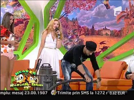 Pregatiri pentru momentul rochiei lui Marilyn