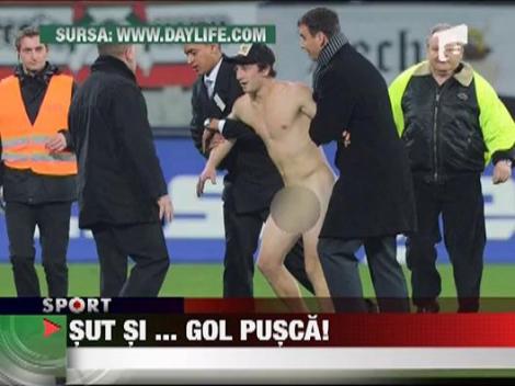 Suporter gol pusca pe teren la derby-ul Bavariei