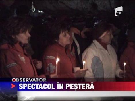 Spectacol in Pestera Bolii