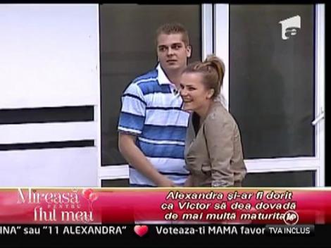 Alexandra s-a despartit de Victor