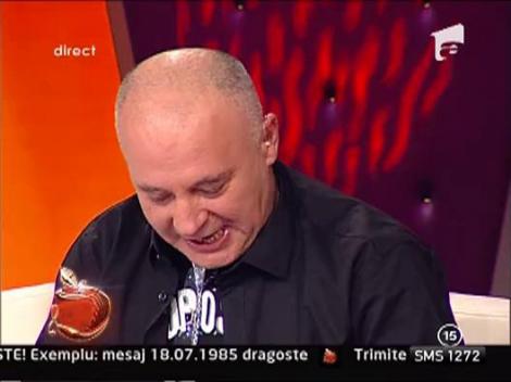 Daniela Crudu, fascinata de un sarpe