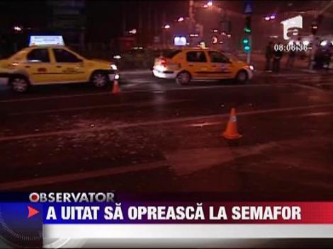 A uitat sa opreasca la semafor!