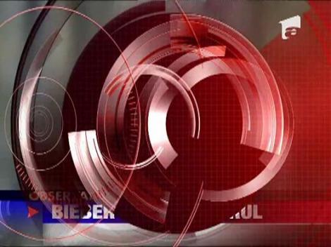 Justin Bieber poarta chiloti roz