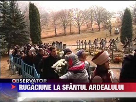 Zeci de mii de pelerini sunt asteptati la mormantul parintelui Arsenie Boca