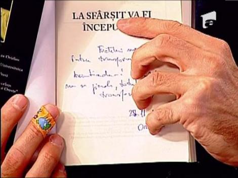 Mircea Badea a aratat, in direct, degetul din mijloc!